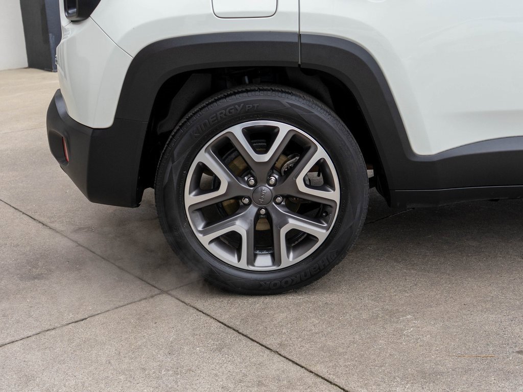 Used 2017 Jeep Renegade Latitude image 34