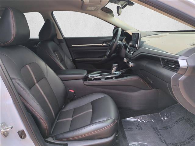 Used 2025 Nissan Altima 2.5 SR AWD/4WD image 19