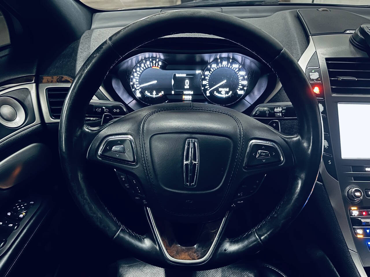 Used 2019 Lincoln MKZ Reserve w/ Luxury Package FWD image 24