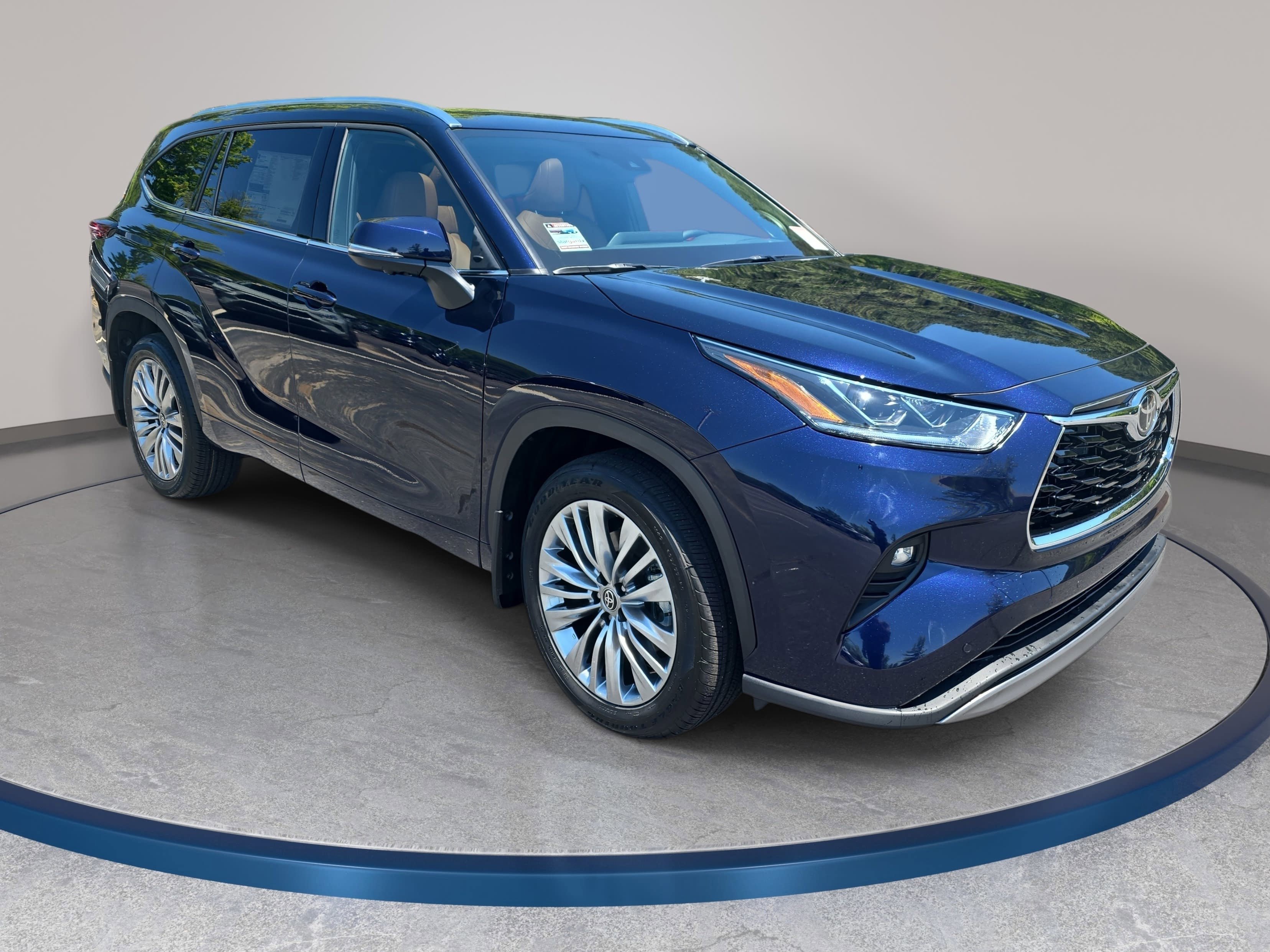 New 2026 Toyota Highlander Platinum AWD/4WD image 3