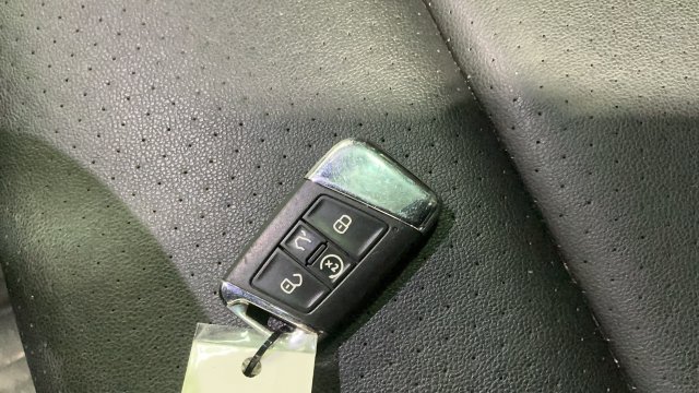 Used 2023 Volkswagen Atlas Cross Sport SEL AWD/4WD image 27