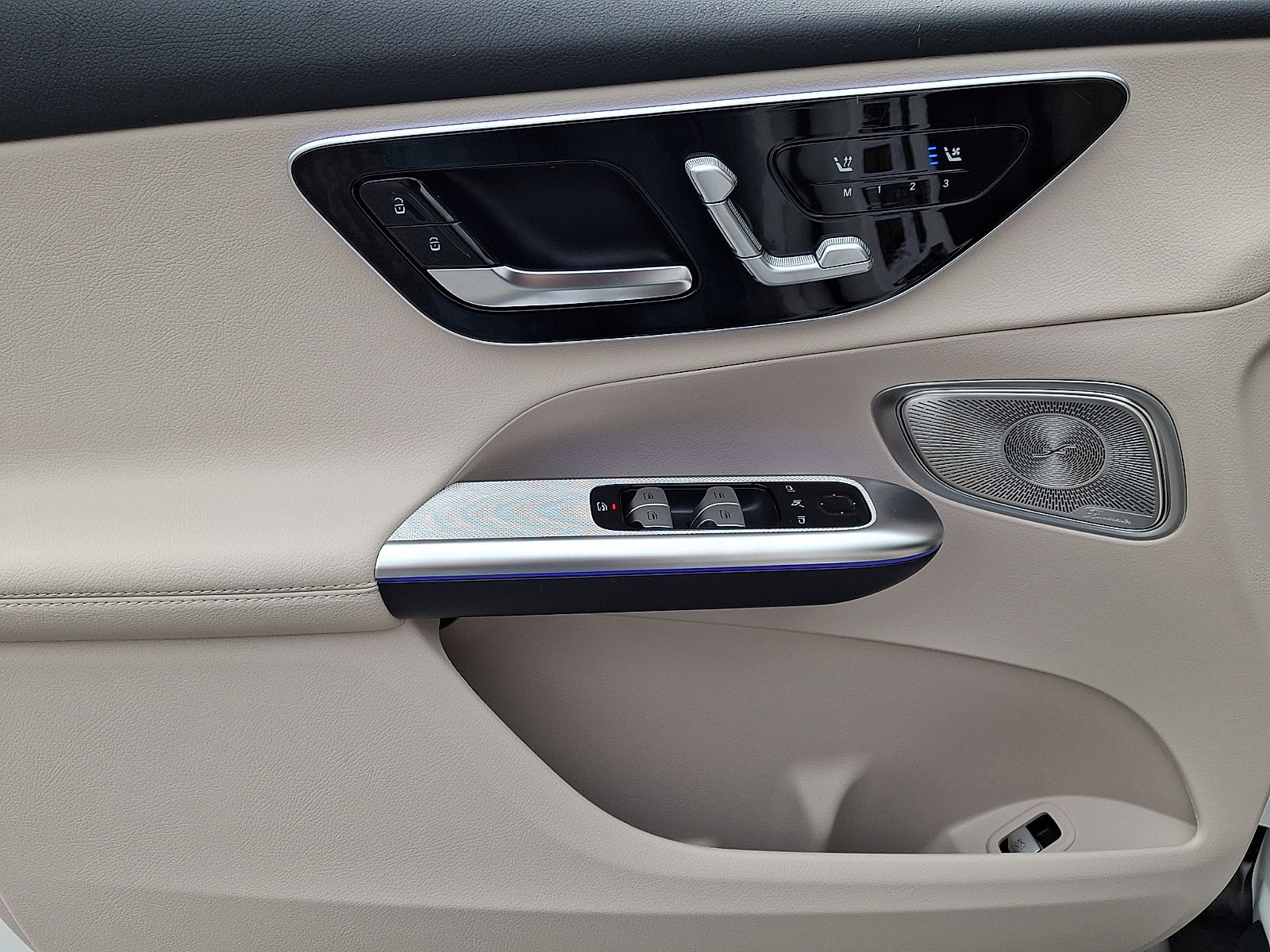 New 2026 Mercedes-Benz GLC 300 4MATIC image 8