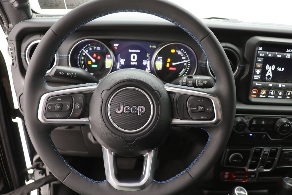 Used 2023 Jeep Wrangler Unlimited Rubicon 4xe w/ Cold Weather Group AWD/4WD image 18
