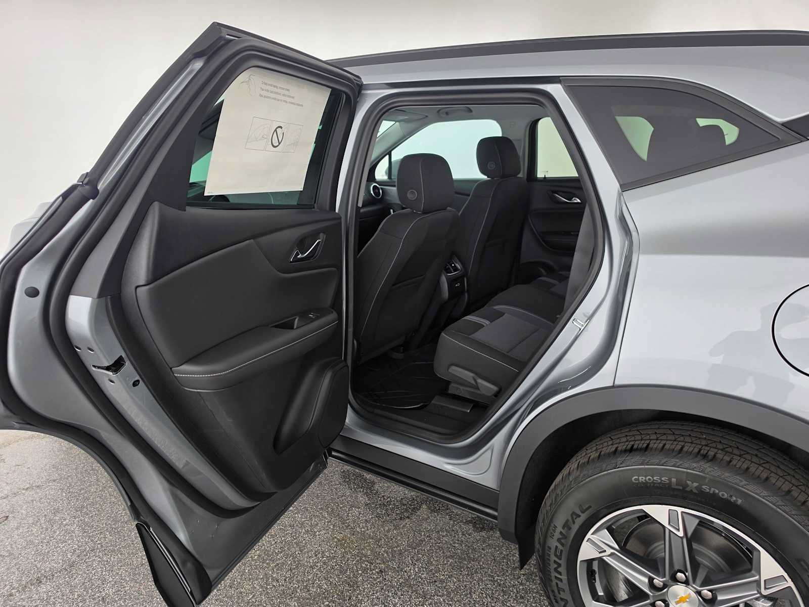 New 2026 Chevrolet Blazer LT w/ Convenience Package AWD/4WD image 15