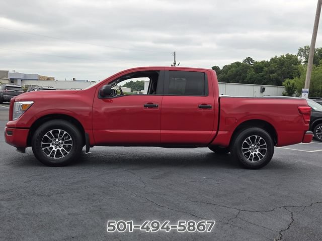 Used 2023 Nissan Titan SV RWD image 2
