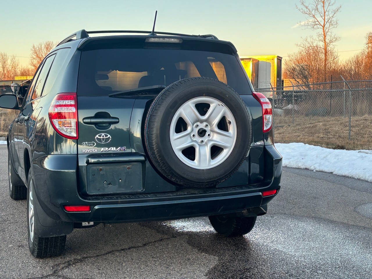 Used 2010 Toyota RAV4 4WD w/ Base L4 Extra Value Pkg image 4