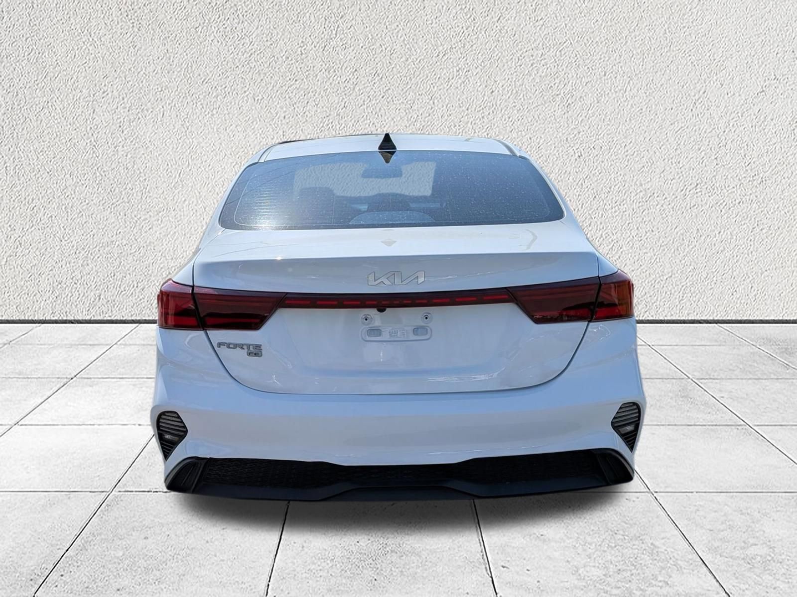 Used 2023 Kia Forte LX image 4