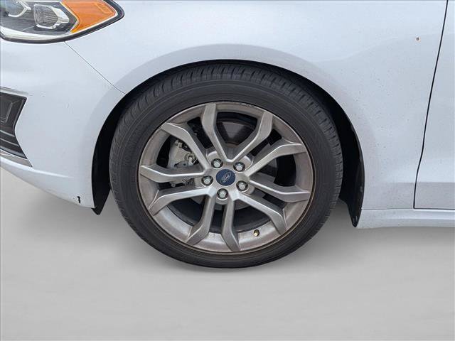 Used 2020 Ford Fusion SEL FWD image 15