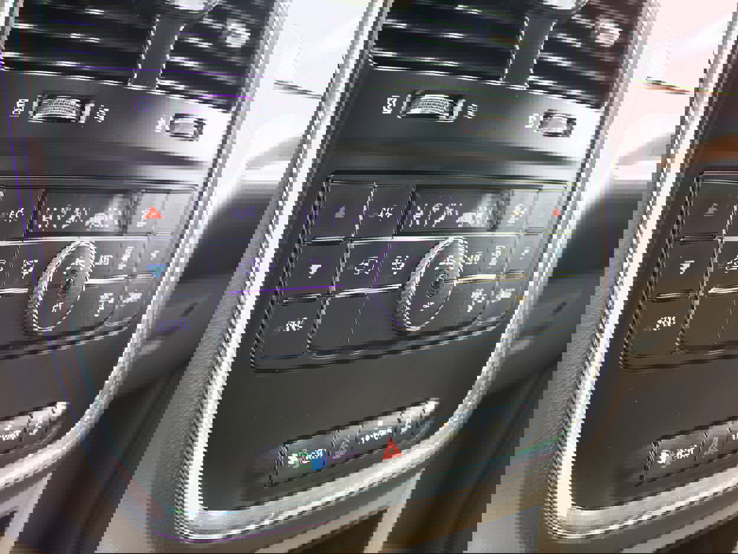 Used 2015 Chrysler Town & Country Touring image 23