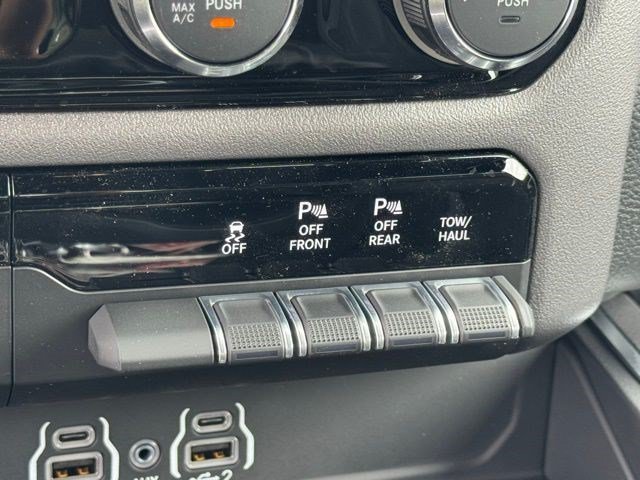 New 2026 RAM 1500 Big Horn w/ Night Edition AWD/4WD image 22