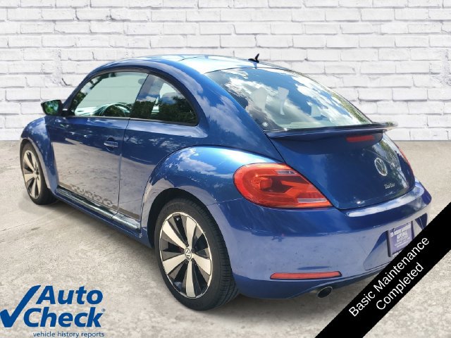 Used 2012 Volkswagen Beetle Turbo FWD image 2