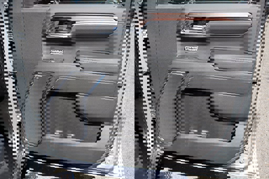 New 2026 GMC Sierra 1500 Denali w/ Denali Reserve Package image 25