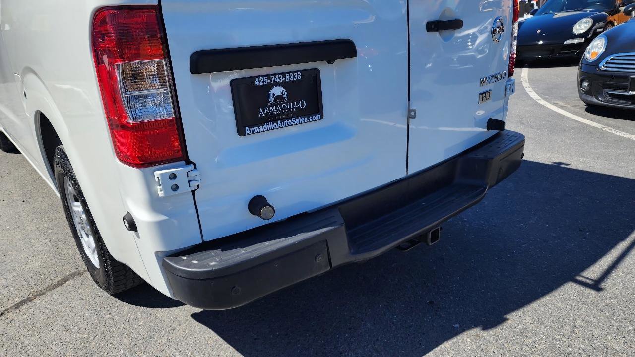 Used 2015 Nissan NV 2500 SV w/ Technology Package image 20
