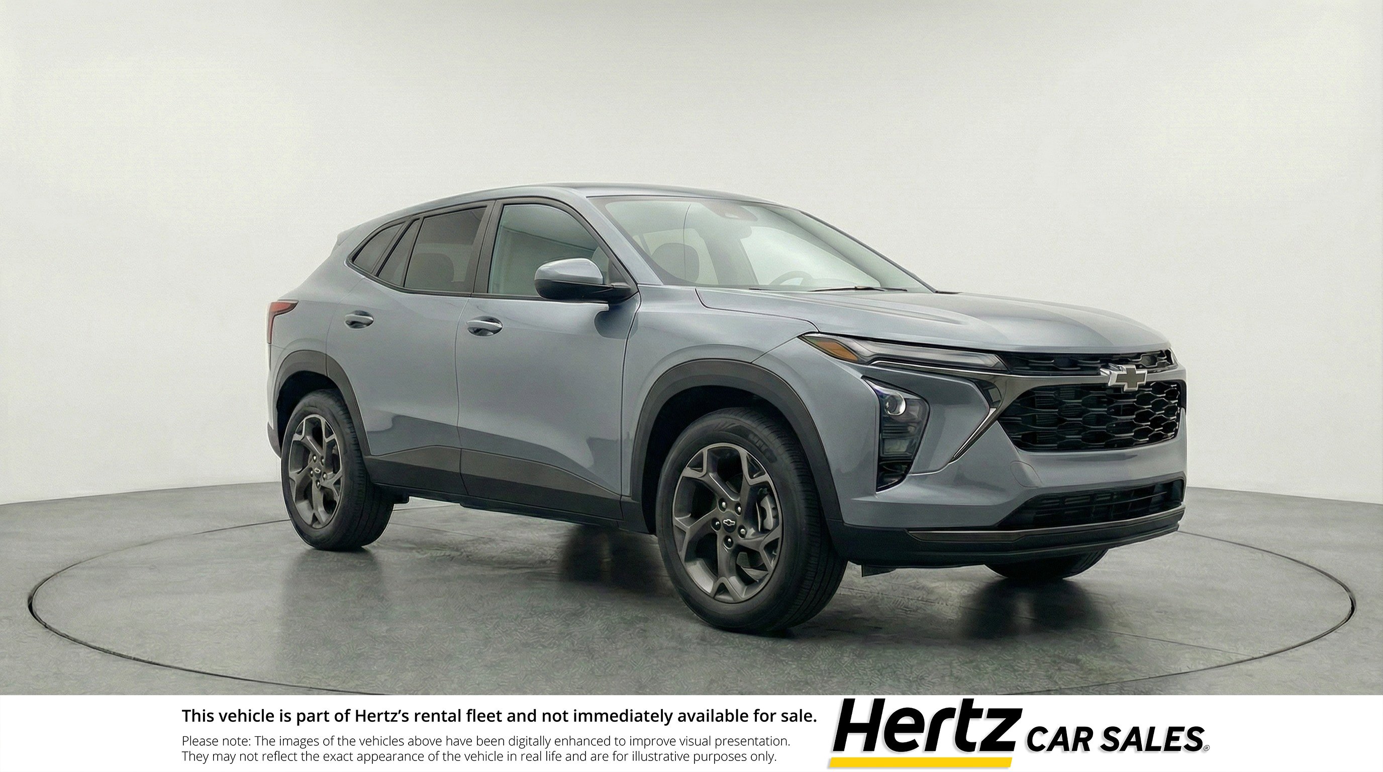 Used 2025 Chevrolet Trax LT image 1
