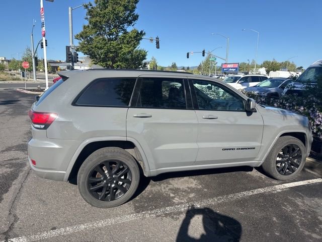Used 2021 Jeep Grand Cherokee Laredo X image 17