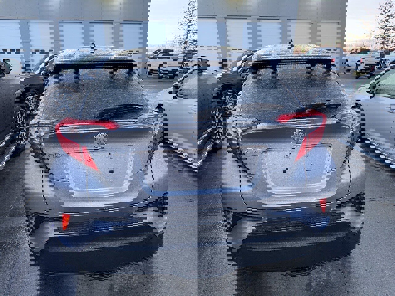 Used 2020 Toyota C-HR XLE image 4