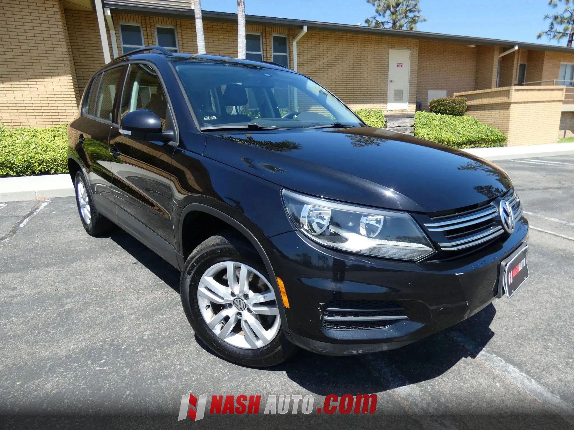 Used 2017 Volkswagen Tiguan S AWD/4WD image 5