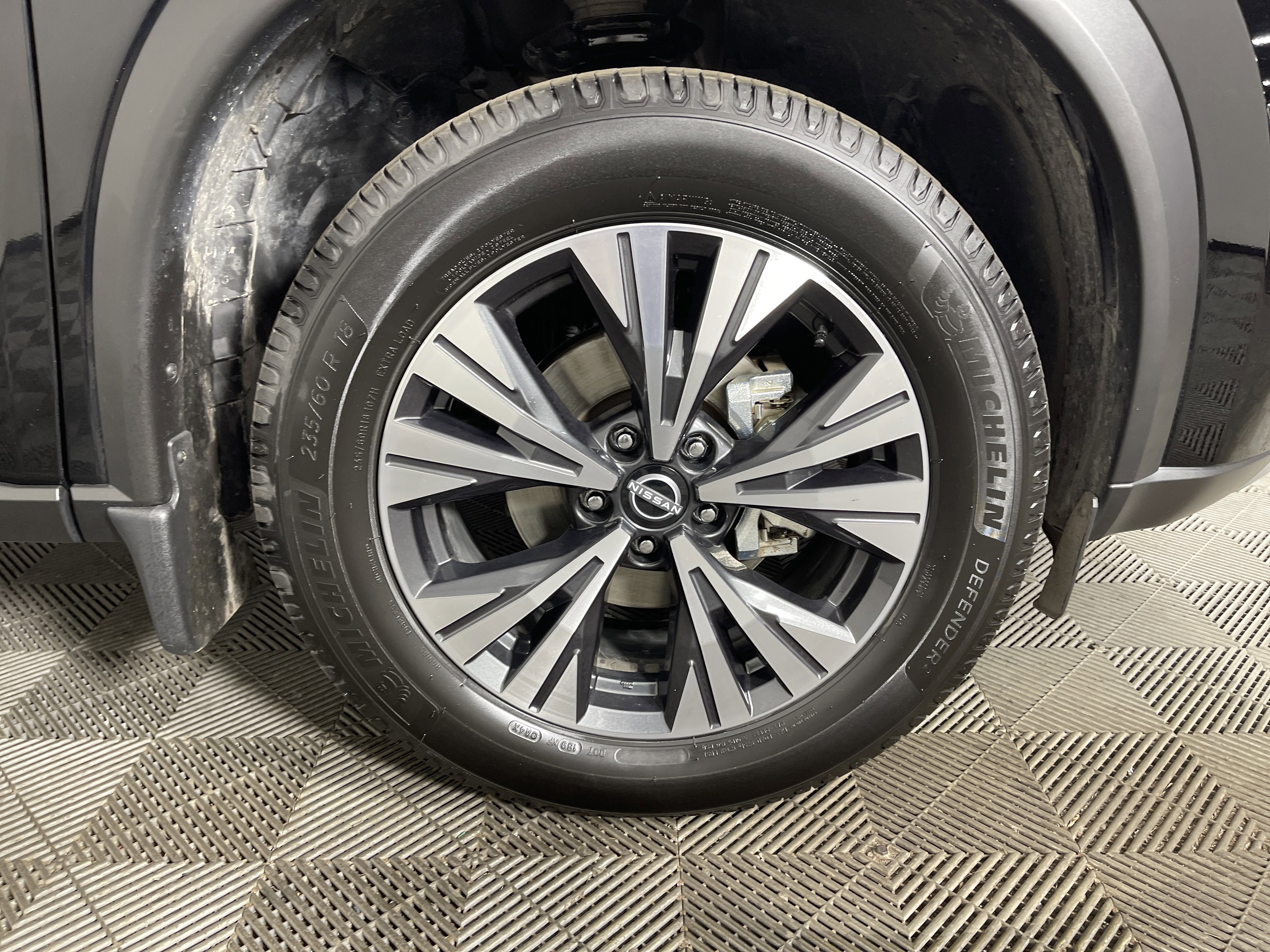 Used 2023 Nissan Rogue SV image 7