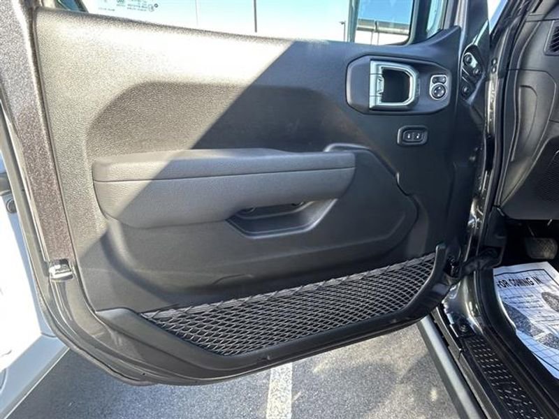 New 2026 Jeep Wrangler Unlimited Sport image 25