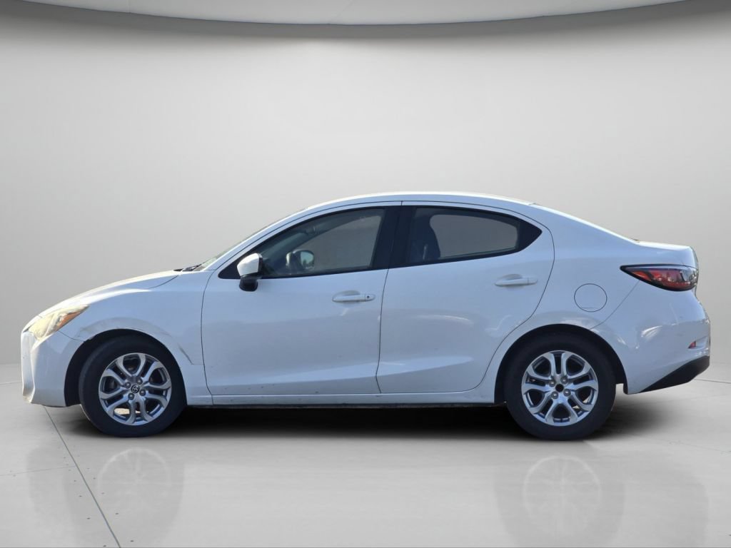 Used 2016 Scion iA FWD image 18
