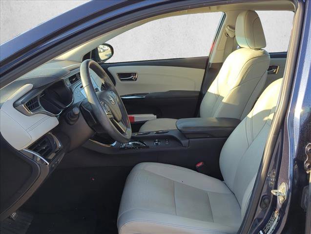Used 2016 Toyota Avalon Limited image 12