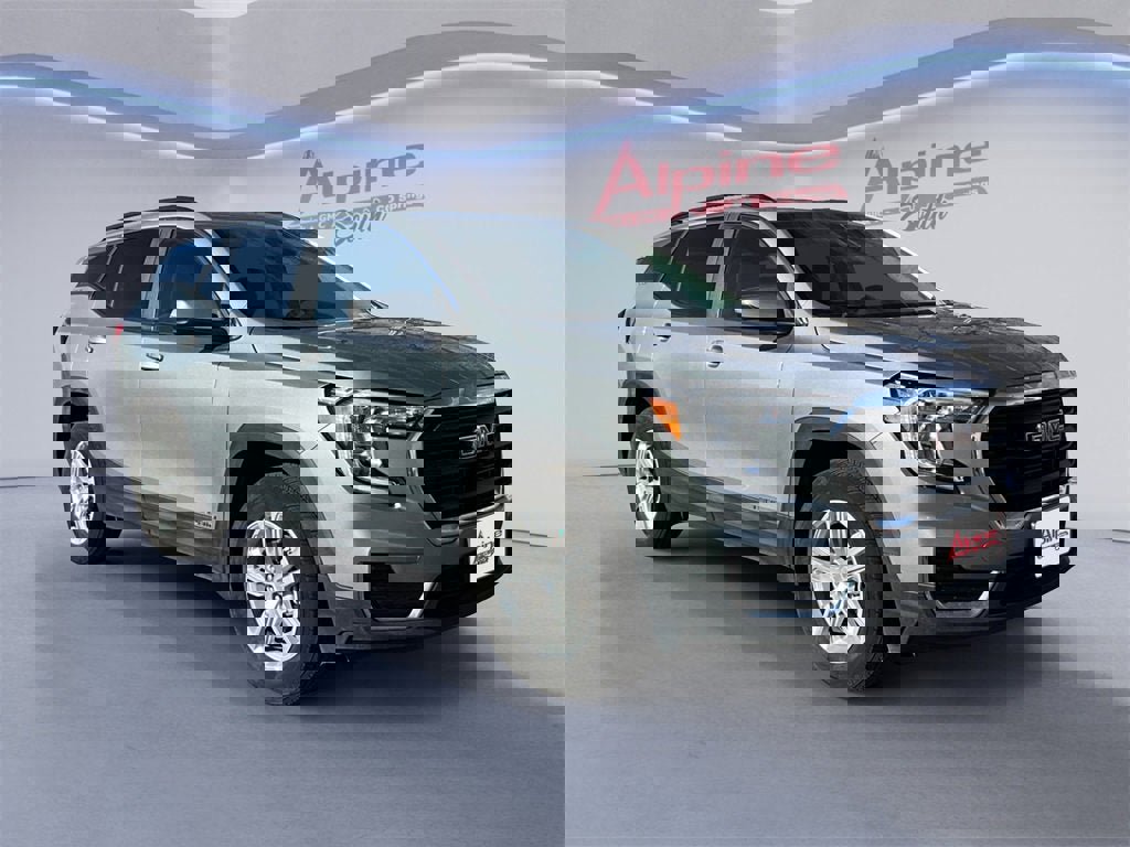 Used 2023 GMC Terrain SLE w/ Driver Convenience Package image 7