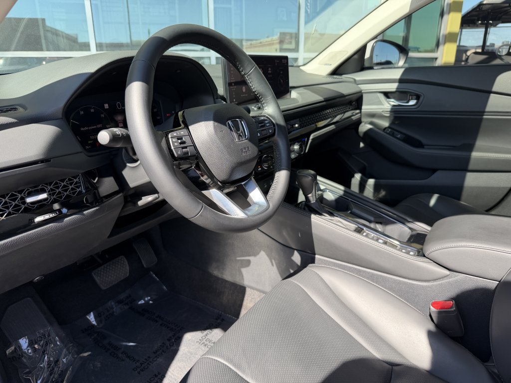 Used 2024 Honda Accord Touring image 31