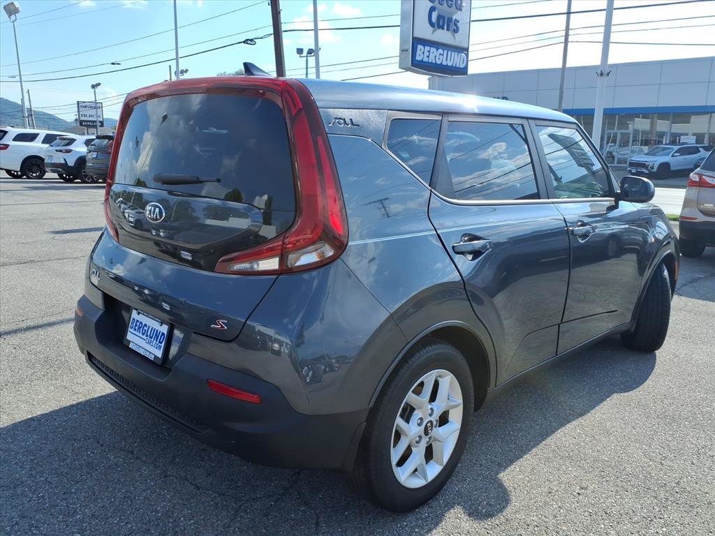 Used 2021 Kia Soul S FWD image 4
