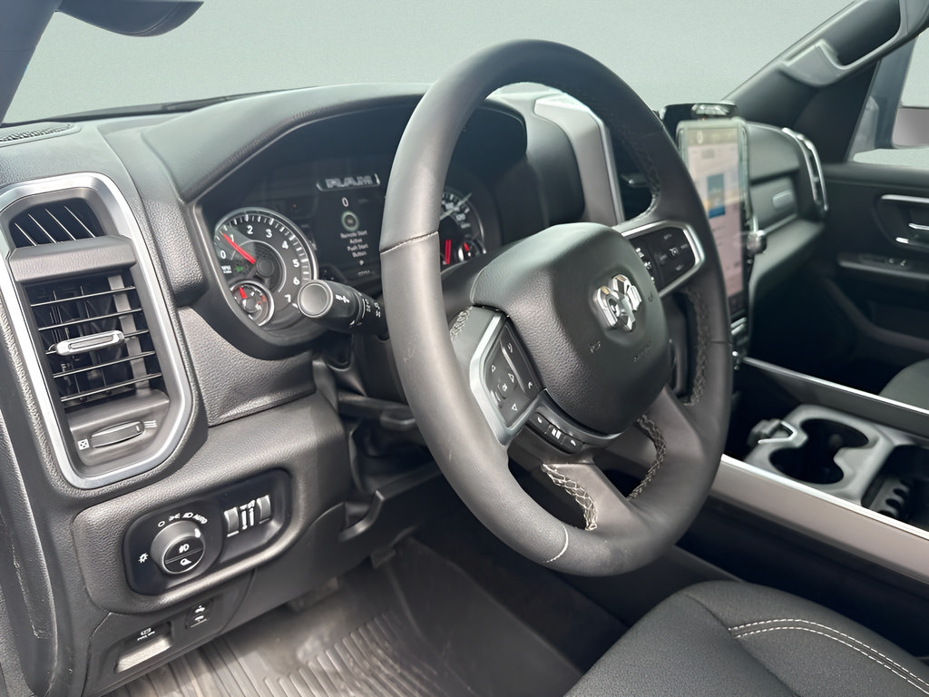 Used 2025 RAM 1500 Big Horn AWD/4WD image 14