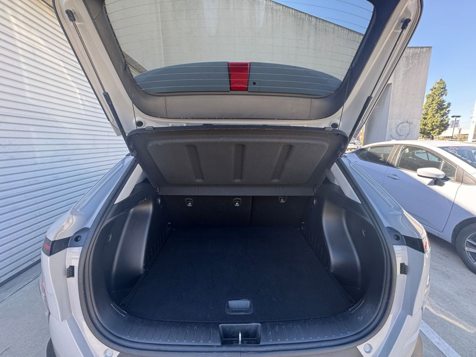 Used 2025 Hyundai Kona SEL image 32