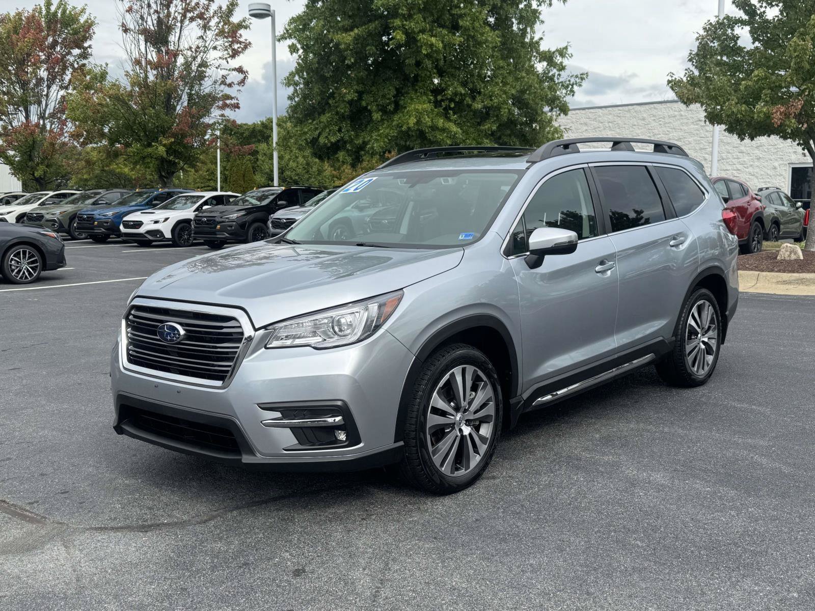 Used 2020 Subaru Ascent Limited w/ Technology Package AWD/4WD image 5