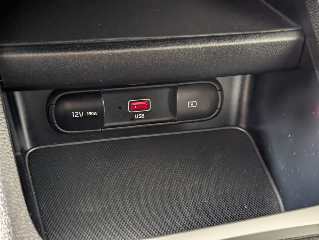 Used 2024 Kia Forte LXS w/ LXS Technology Package FWD image 20