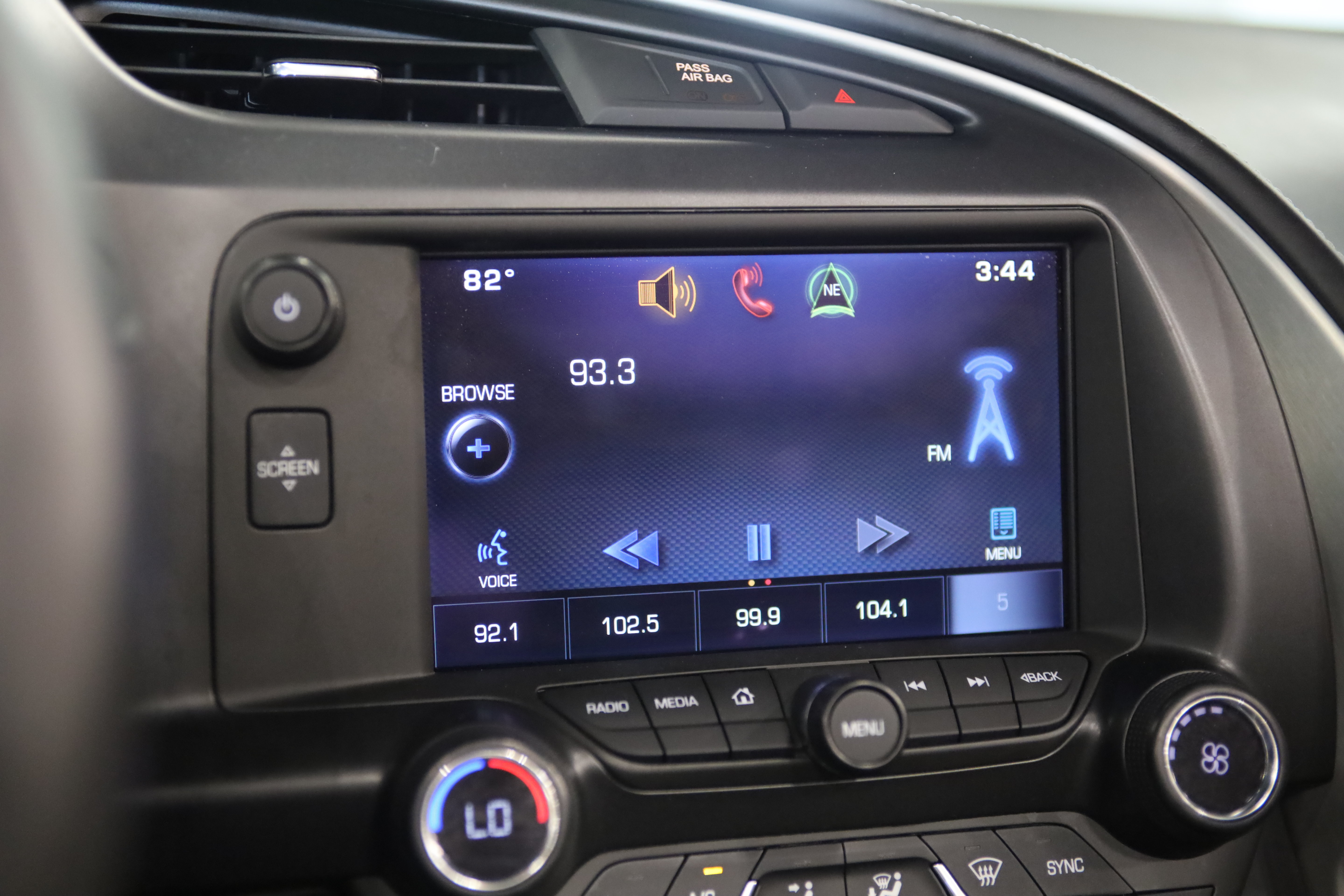 Used 2015 Chevrolet Corvette Stingray Convertible w/ 3LT Preferred Equipment Group RWD image 33