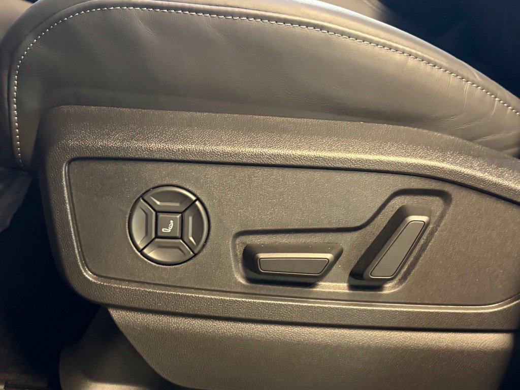 New 2026 Audi SQ5 Prestige AWD/4WD image 22