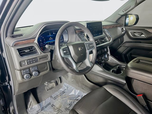 Used 2023 Chevrolet Suburban Z71 w/ Luxury Package image 10