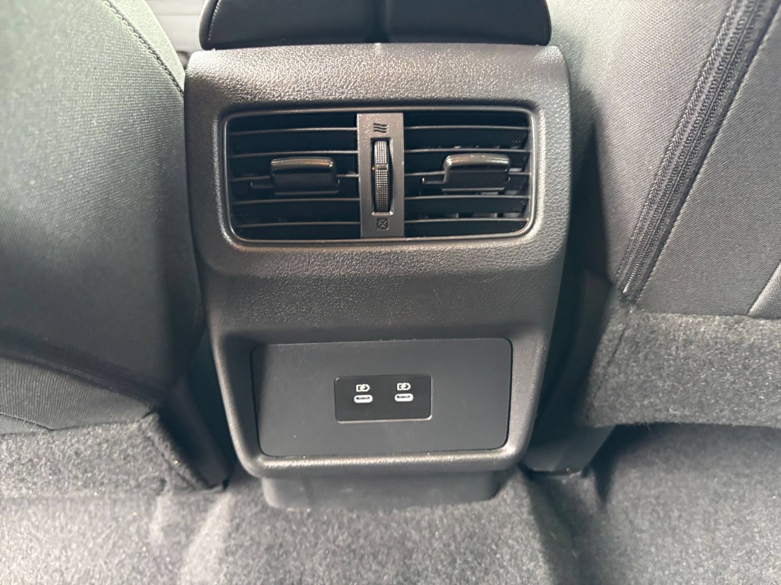 Used 2025 Nissan Rogue SV FWD image 24