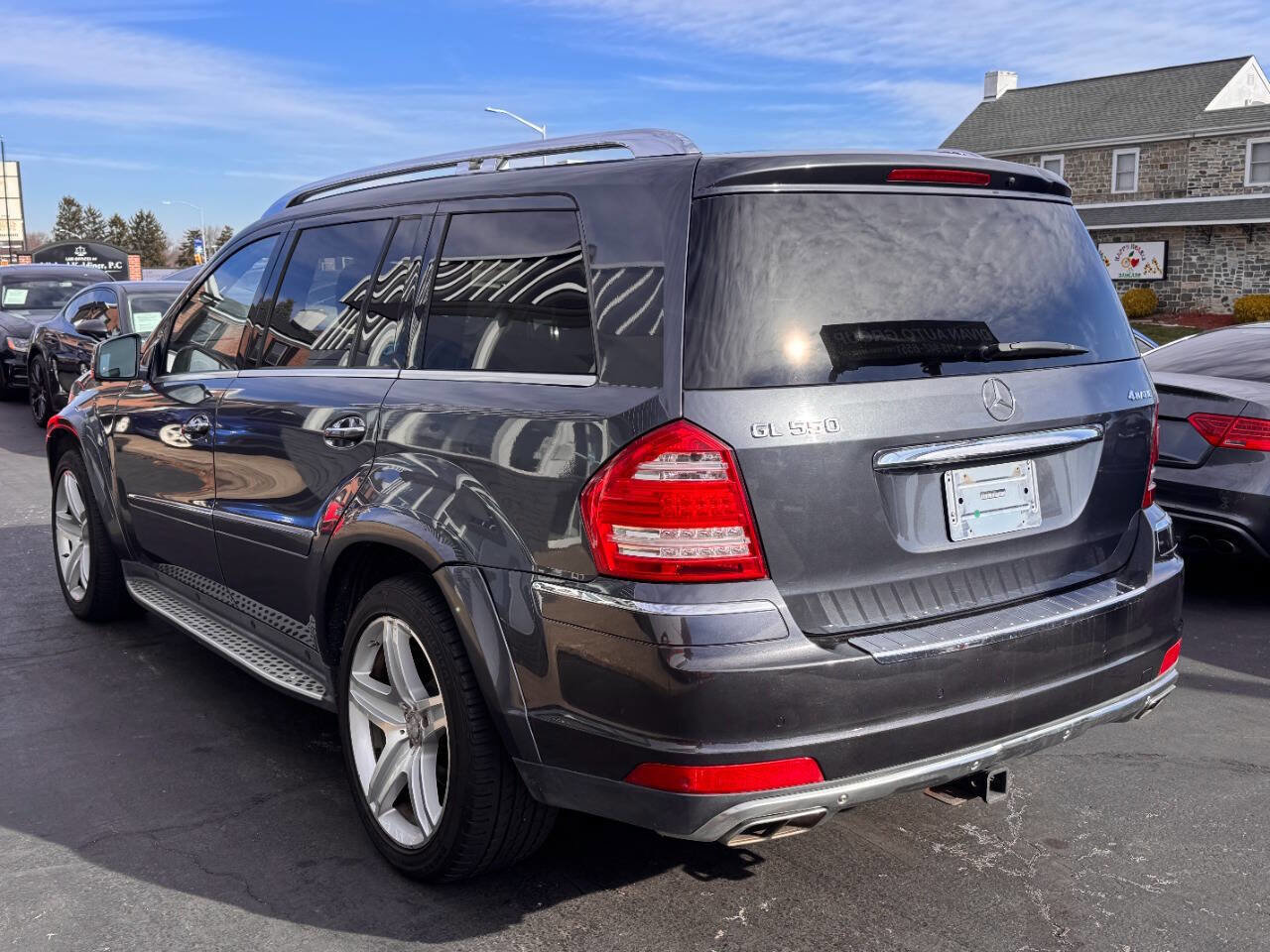 Used 2012 Mercedes-Benz GL 550 4MATIC image 5