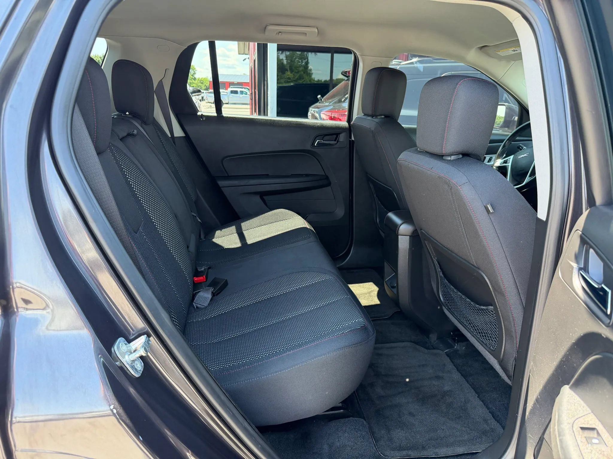 Used 2015 GMC Terrain SLE w/ Safety Package AWD/4WD image 12