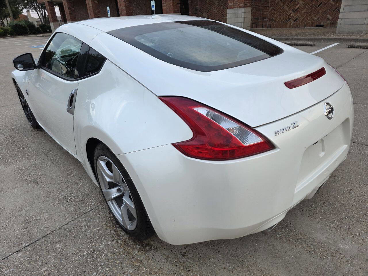 Used 2011 Nissan 370Z Touring image 6