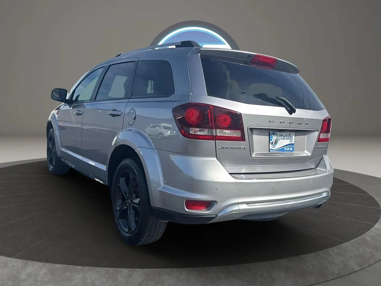 Used 2020 Dodge Journey Crossroad FWD image 8