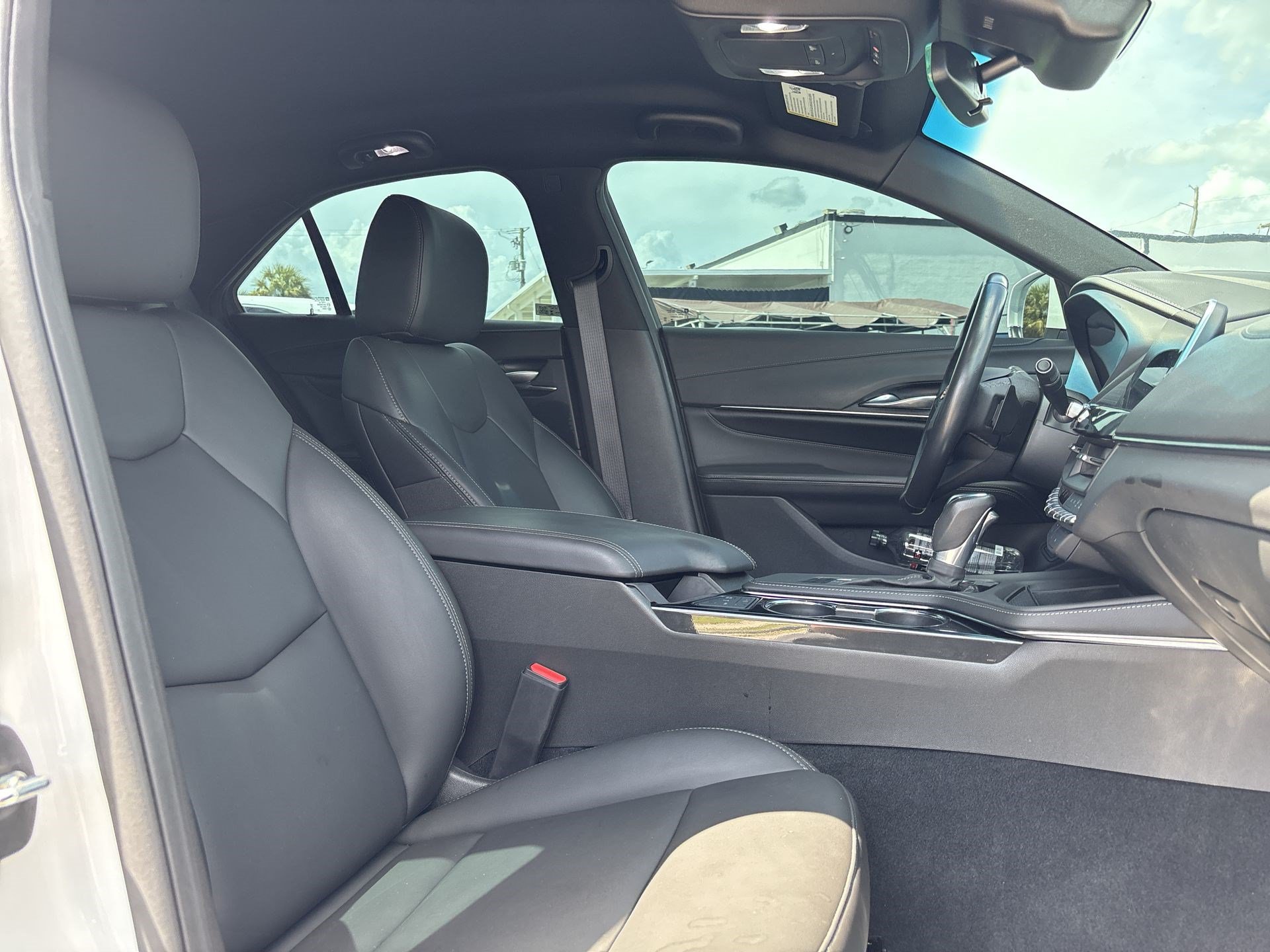 Used 2024 Cadillac CT4 Luxury RWD image 23