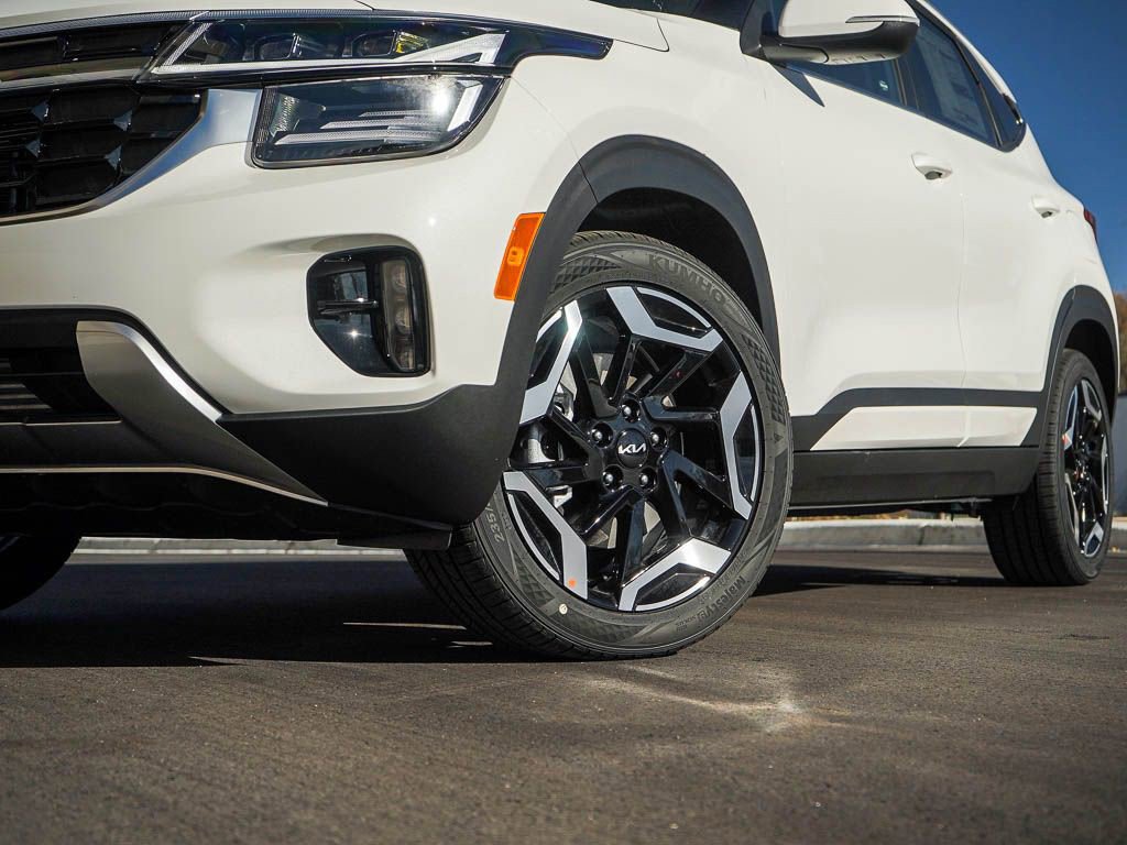 New 2026 Kia Seltos SX w/ SX Sunroof Package image 6