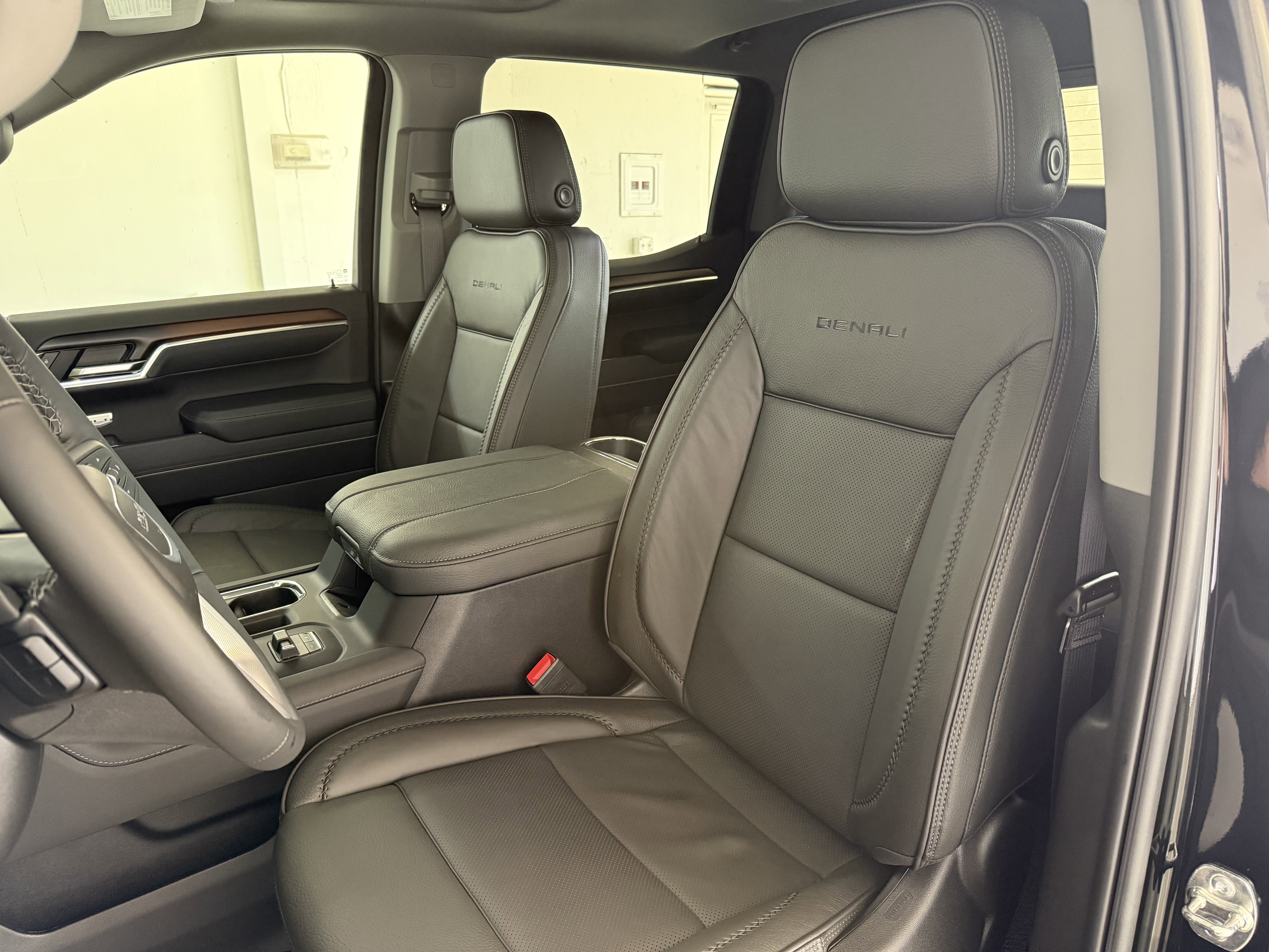 New 2026 GMC Sierra 1500 Denali w/ Technology Package image 18