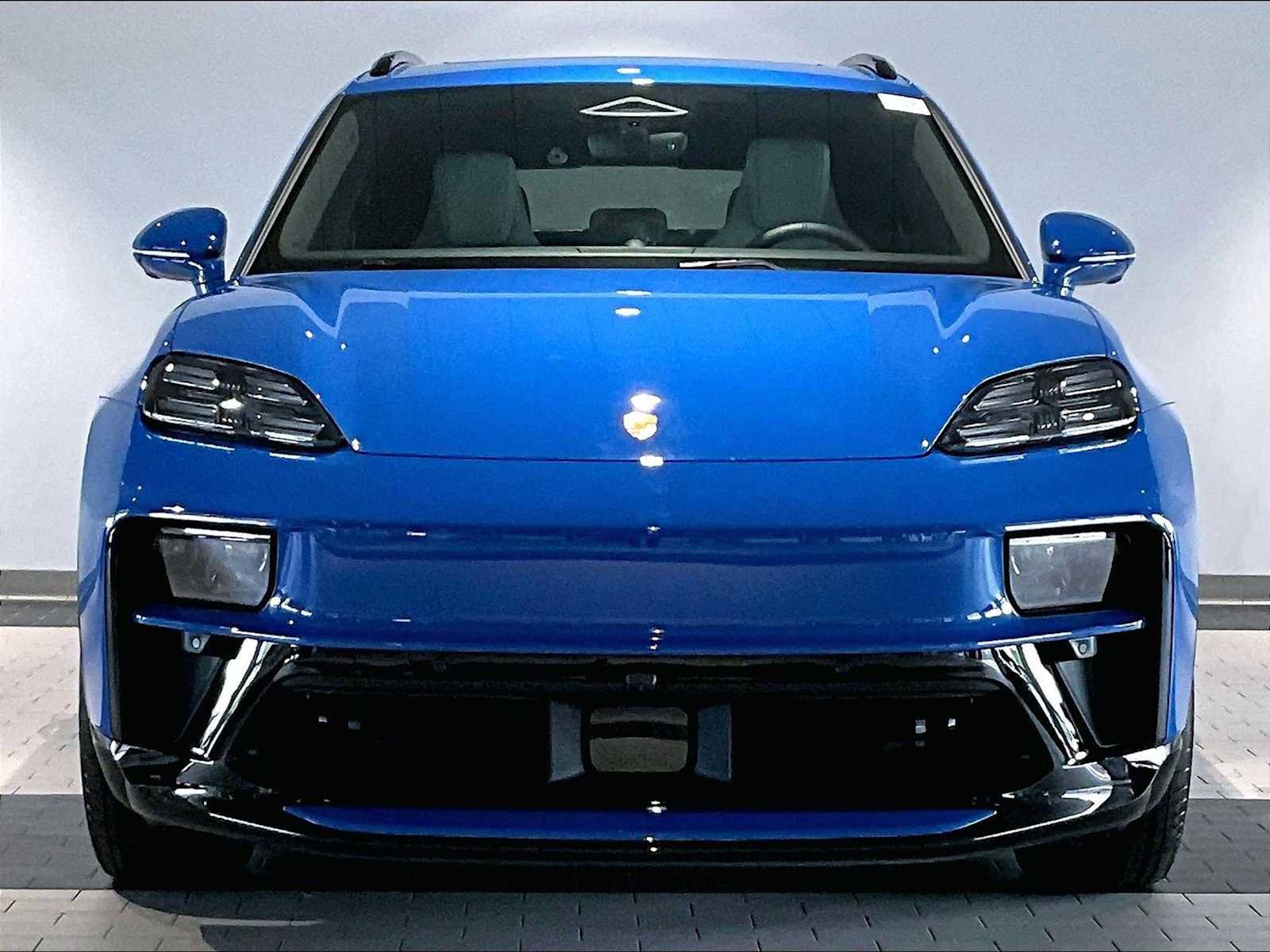 New 2026 Porsche Macan 4 Electric AWD/4WD image 10