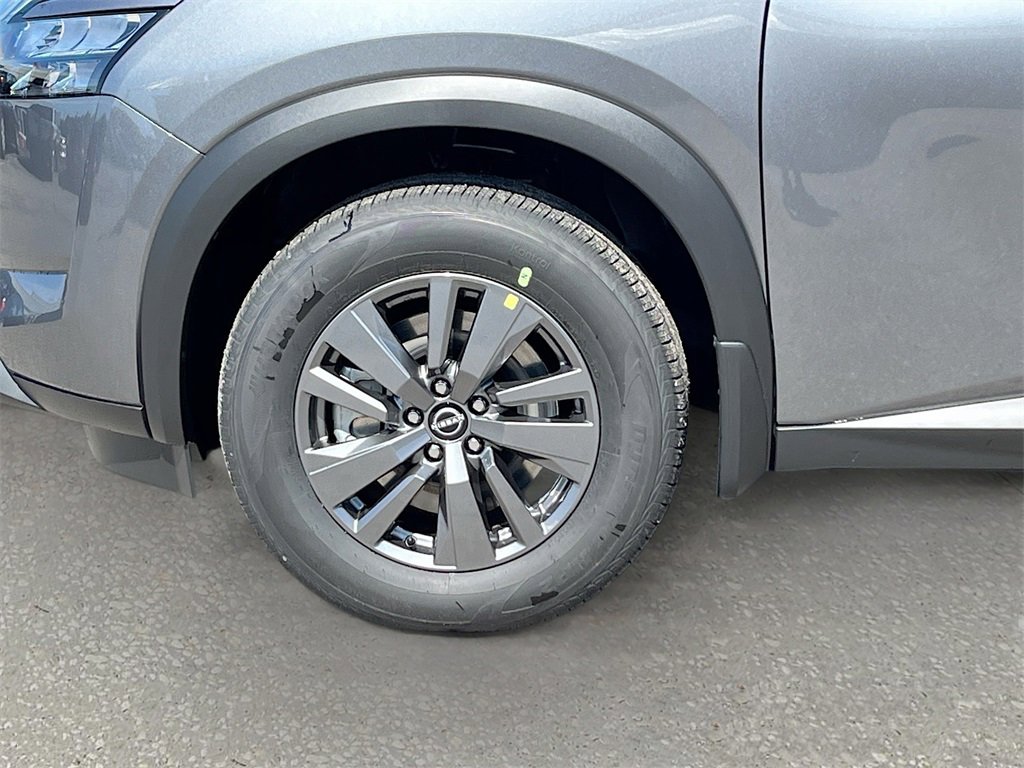 Certified 2025 Nissan Pathfinder S image 27