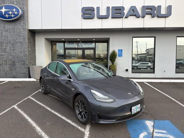 Used 2018 Tesla Model 3 Long Range image 1