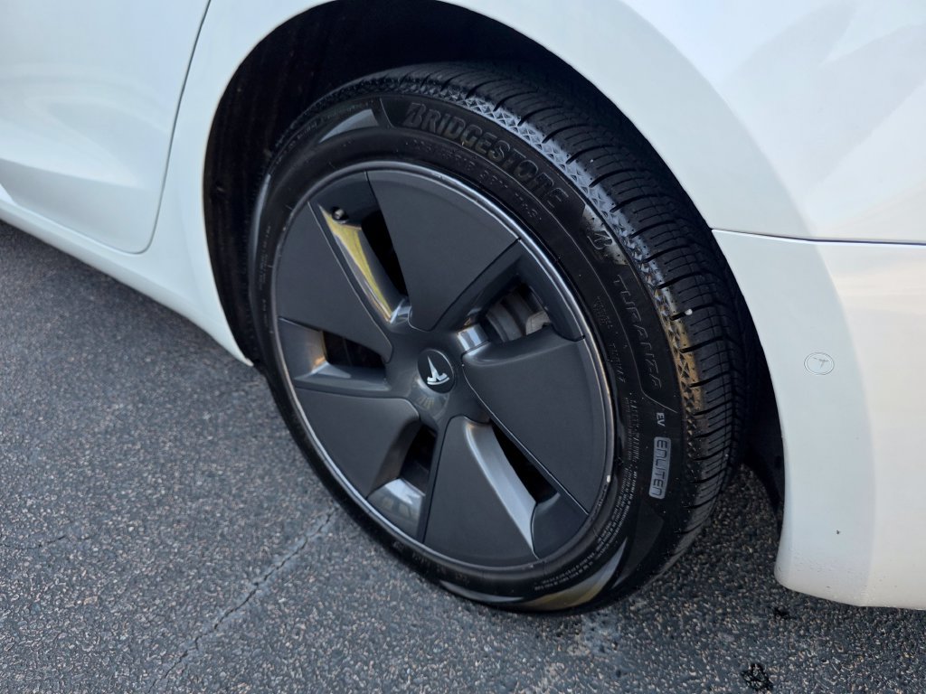Used 2021 Tesla Model 3 Long Range AWD/4WD image 28