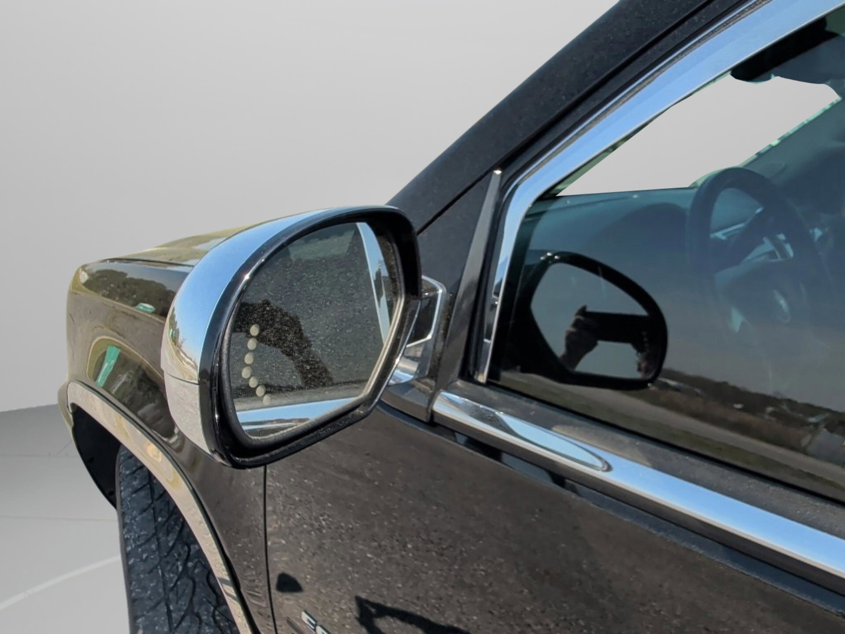 Used 2008 Cadillac Escalade EXT Base image 21