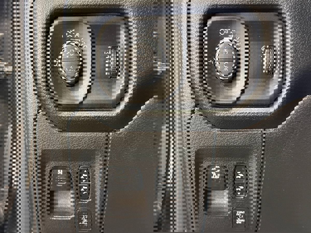 Used 2021 RAM 1500 Rebel w/ Leather & Sound Group image 20