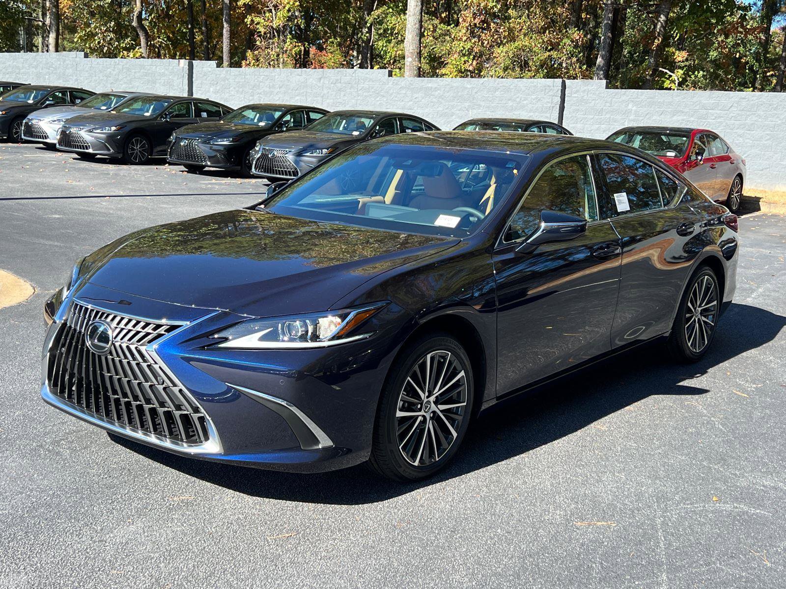 New 2025 Lexus ES 350 w/ Premium Package image 2